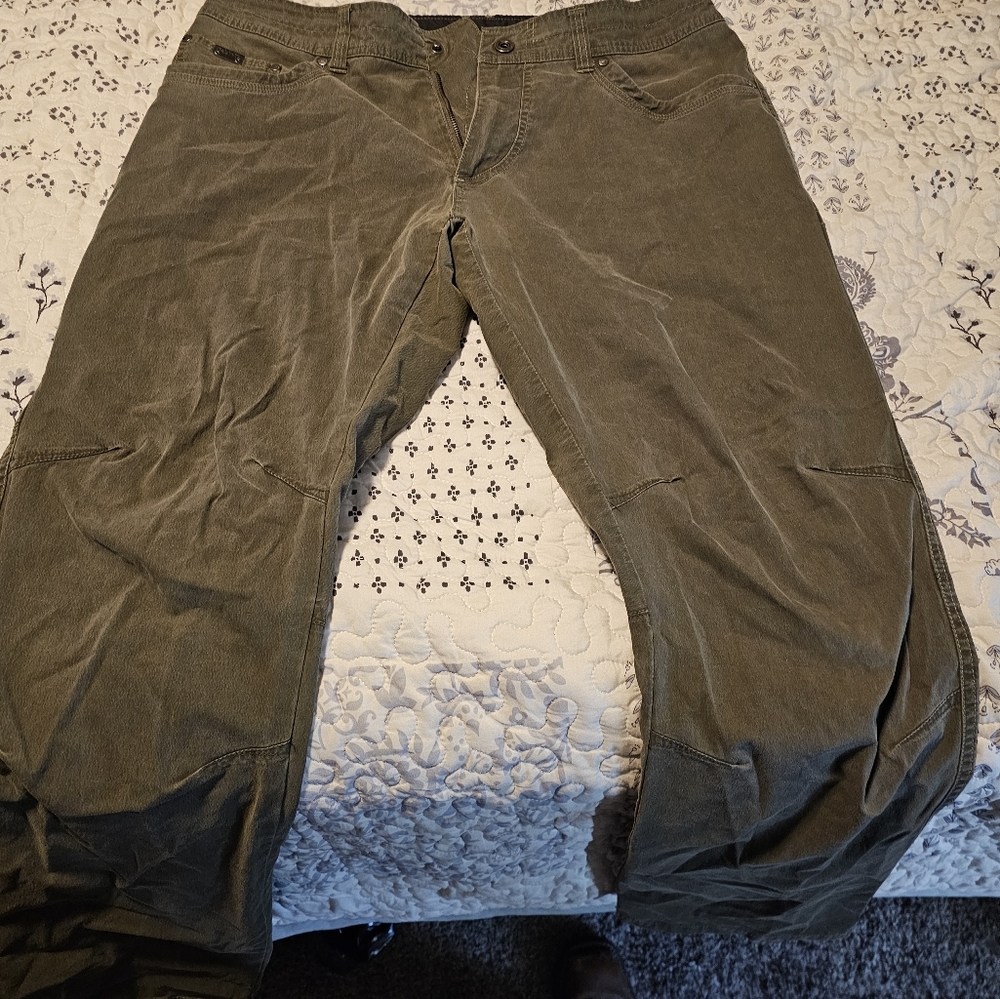Mens kuhl revolvr